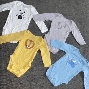 Unisex animal onesies size 3-6